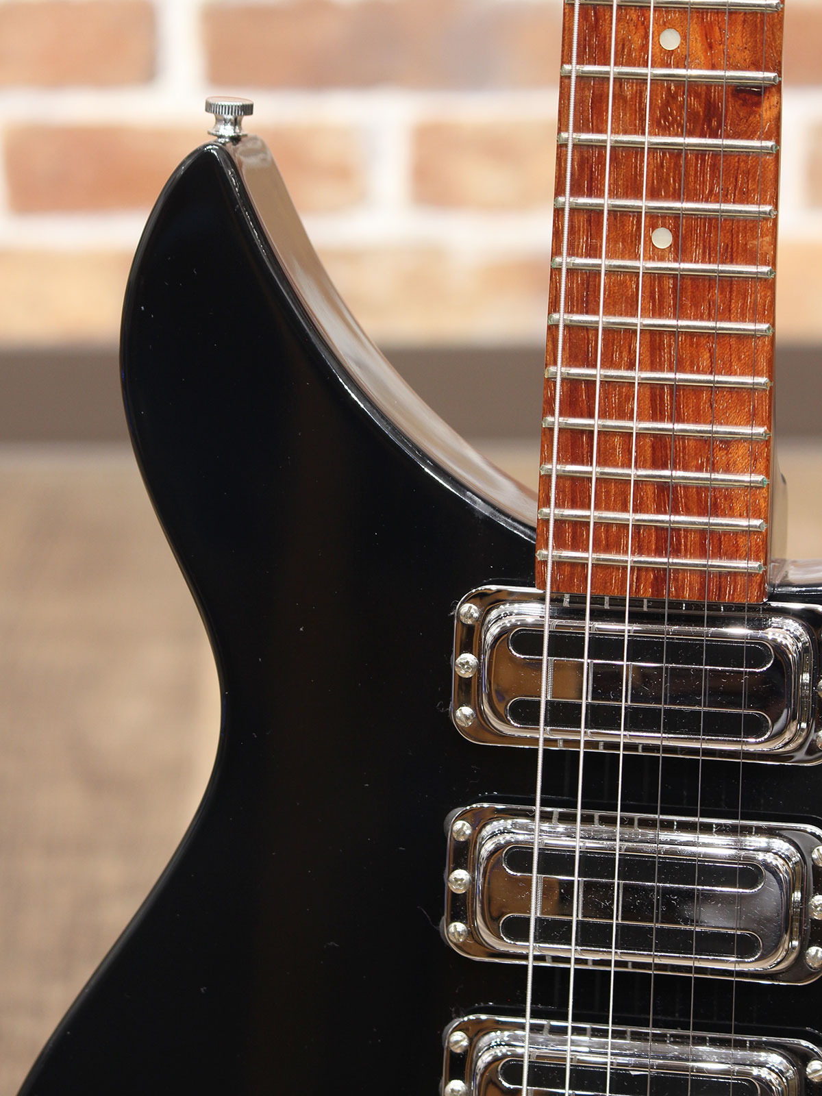 Rickenbacker 325V59 Jet Glo